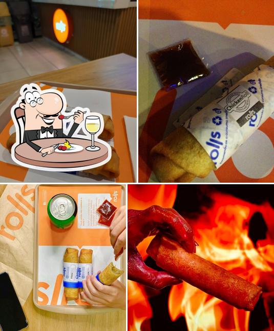 Comida em Rolls Foods