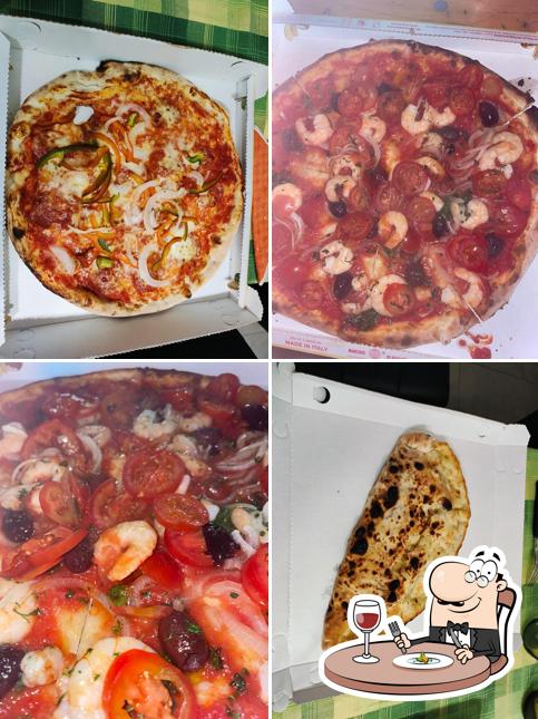 Cibo al L'angolo Della Pizza