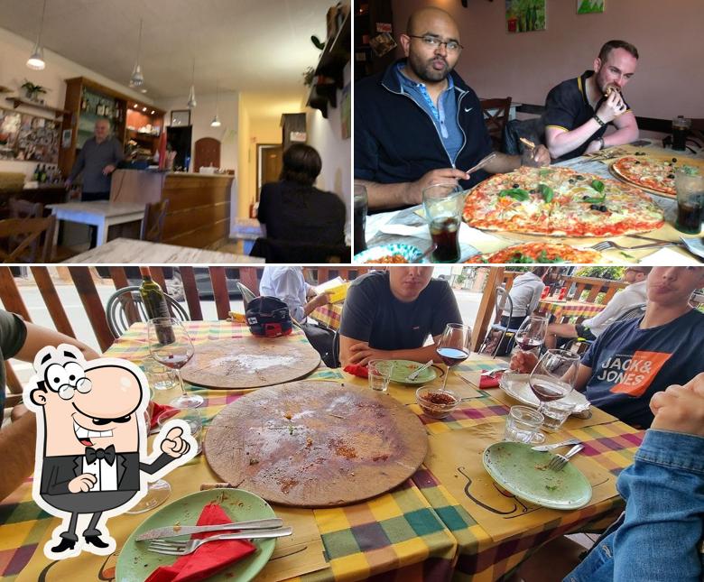 Gli interni di Pizza Pie