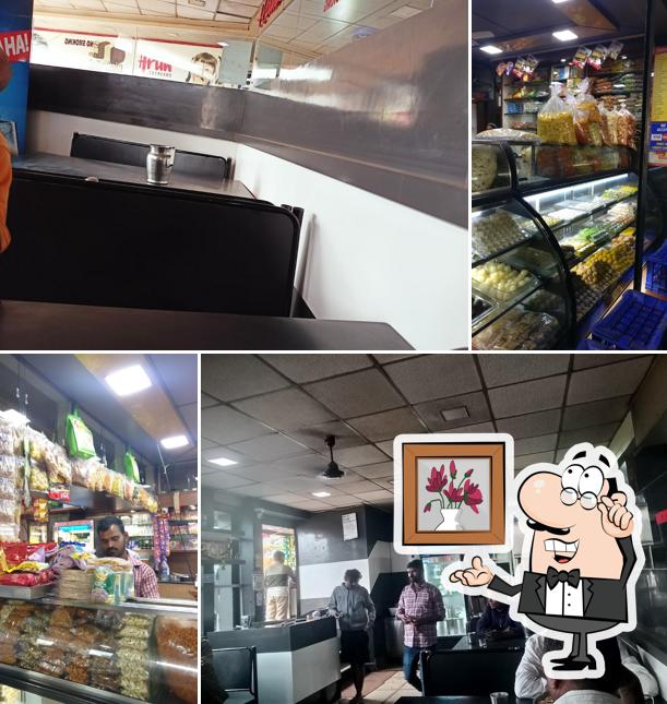 The interior of A 1 KUNDA Hanamshet & Sagar Hotel