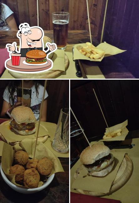 Ordina un hamburger a Berk the pub