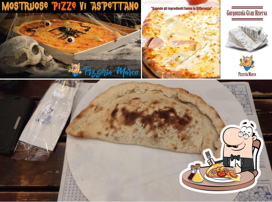 Scegli una pizza a Pizzeria Marco