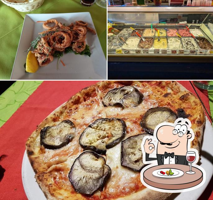 Platti al Coccodrillus Pizza Restaurant