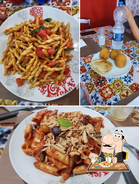 Platti al La Cambusa Rosticceria Gastronomia