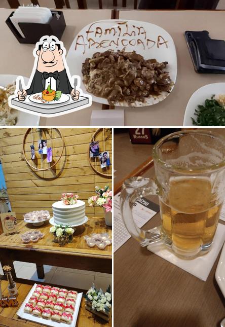 Comida em Russo's Restaurante & Pizzaria
