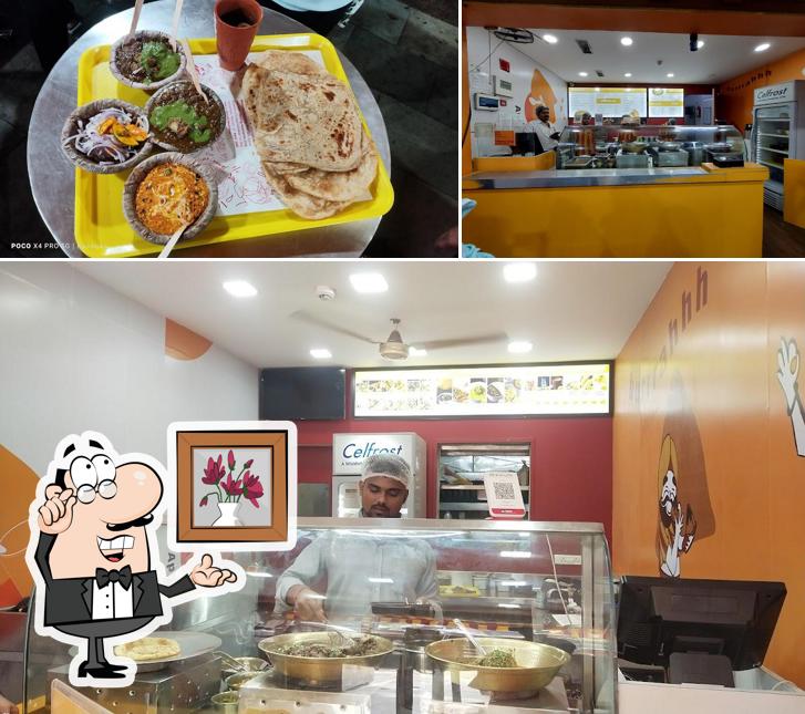 The interior of OYE PAAJI