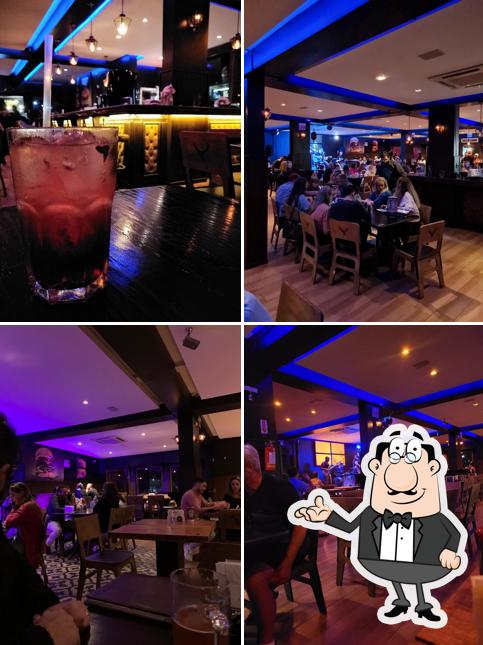 O interior do Bestburguer Itajaí
