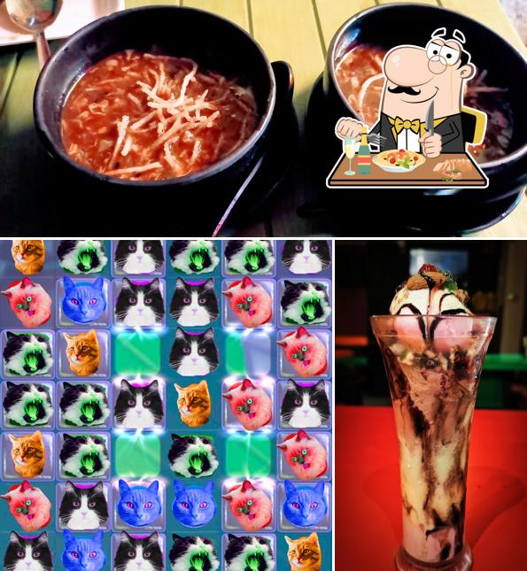 Meals at Candy Crush Cafe