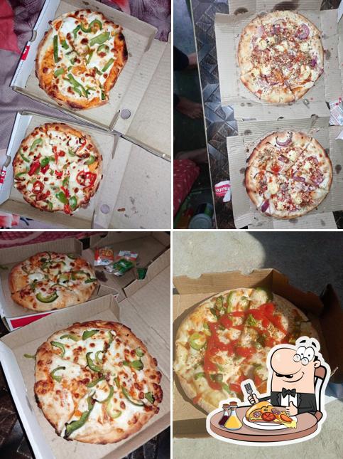 Try out pizza at Rockers pizza