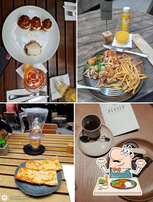 Platos en Perseu Coffee House