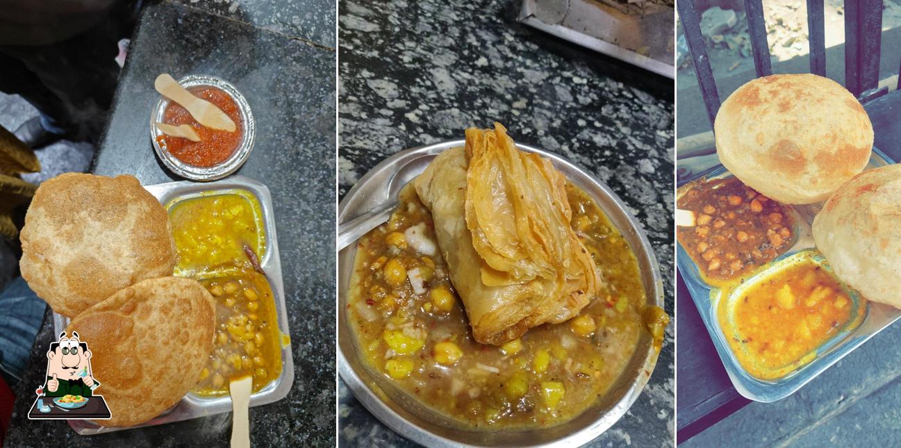 Food at Beera Samosa Wala