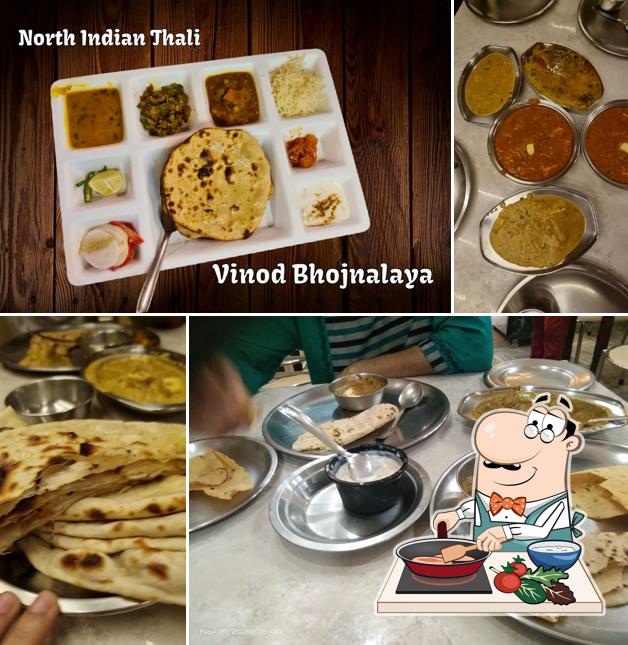 Chicken curry at Vinod Restaurant (Bhojnalaya) JAIN FOOD, NO ONION, NO GARLIC