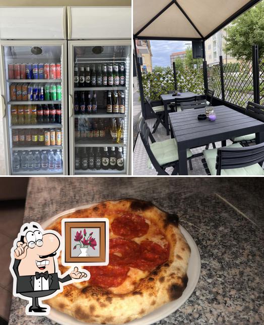 La interni e pizza del ristorante