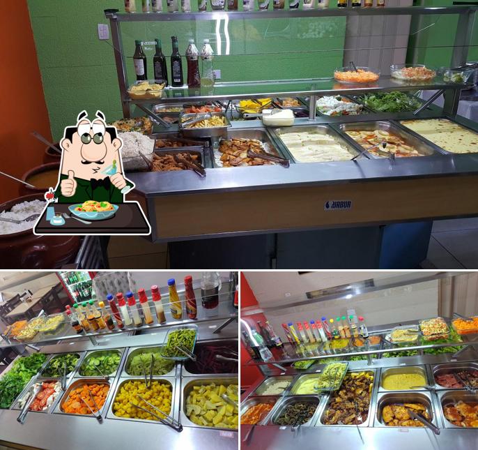 A foto da comida e interior no Mais Caseiro