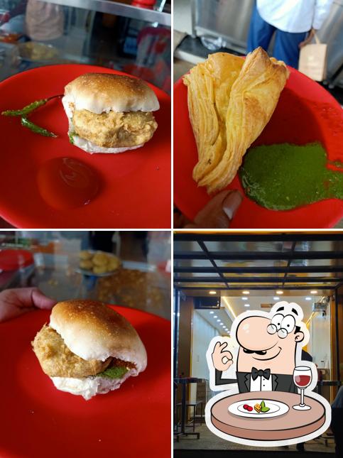 Meals at Joshi Wadewale