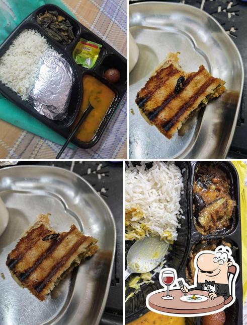 Meals at Delicious Hut