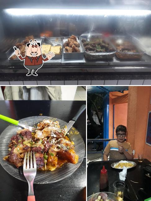 Comida em Bar do Helinho Cunha