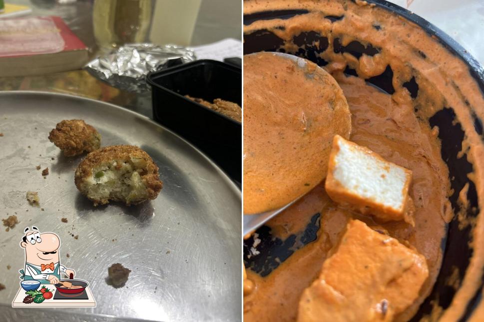 Chicken curry at DADI KI RASOI