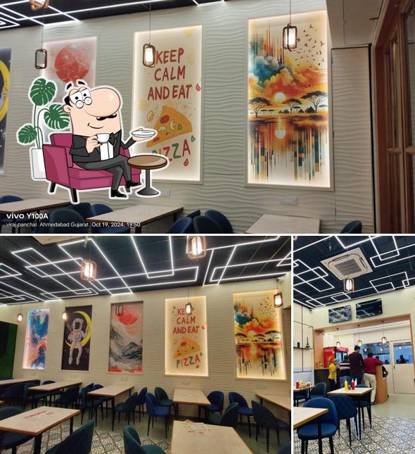 Check out how La Milano Pizzeria looks inside