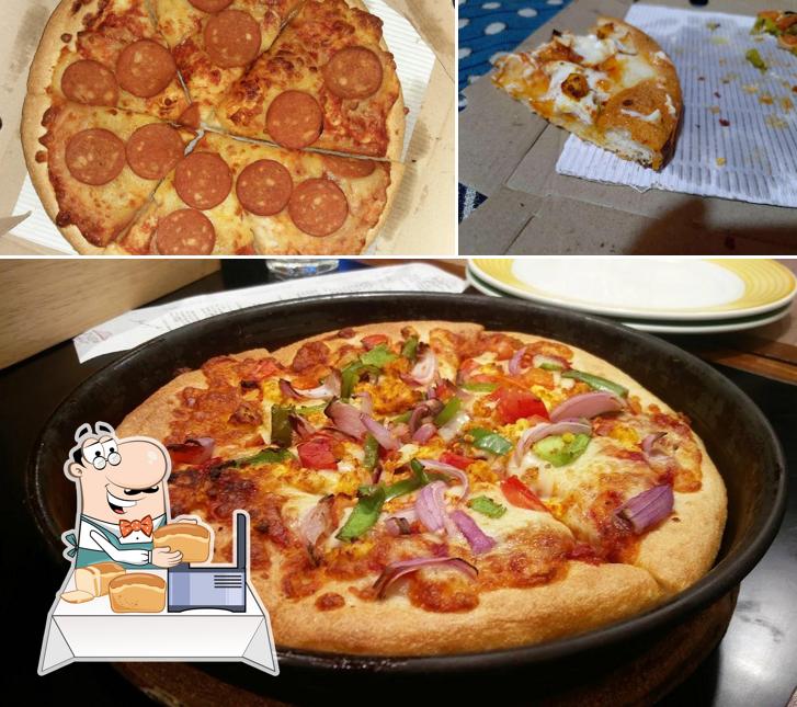 Garlic bread at Pizza Hut The Walk, Thane West, Mumbai