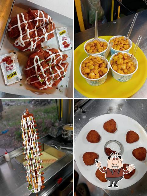 Food at SNACK'O'PEDIA