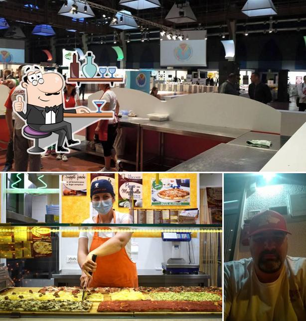 Siediti a un tavolo di Lo Spicchio