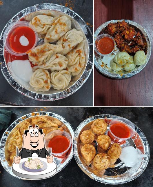The Yummy momo's (Fast food)