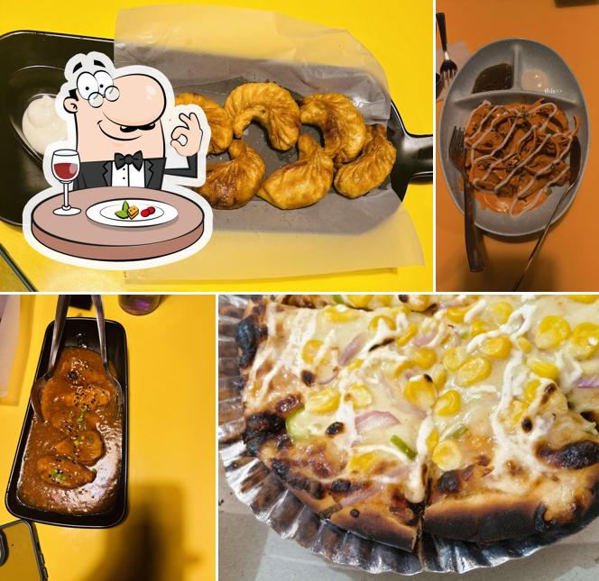 Rowdy Momo Cafe