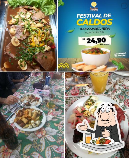 Comida em Restaurante Jardim de Minas