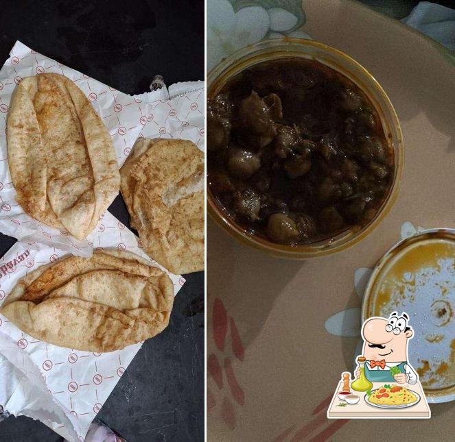 Escargots at Sree Gupta Bhavan
