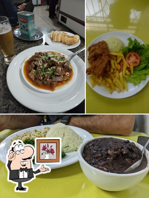 Veja imagens do interior do Bar Colombo