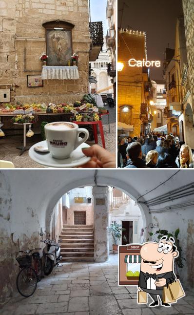 Guarda gli esterni di Antico Caffè del Carmine