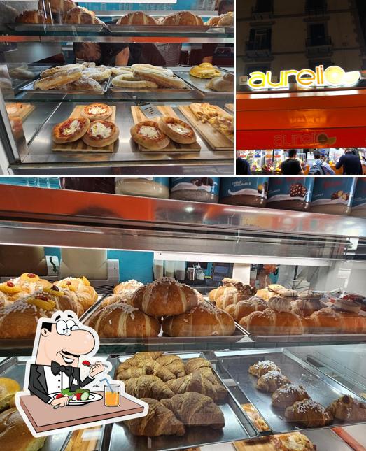 Questa è la immagine che raffigura la cibo e esterno di Aurelio (graffe, cornetti e granite)