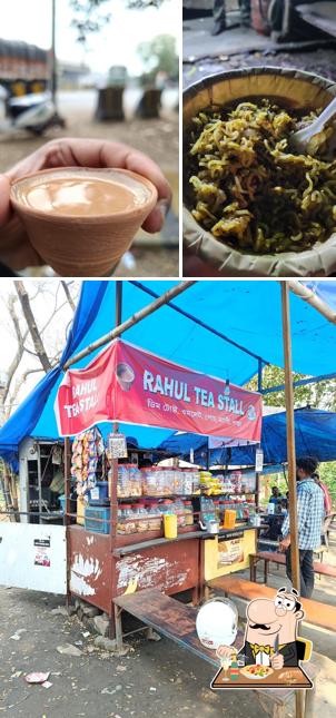 Food at Rahul Chai Stall