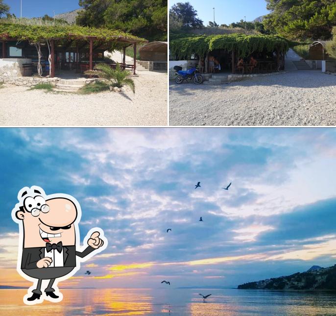 Bikiini restoran &beach bar