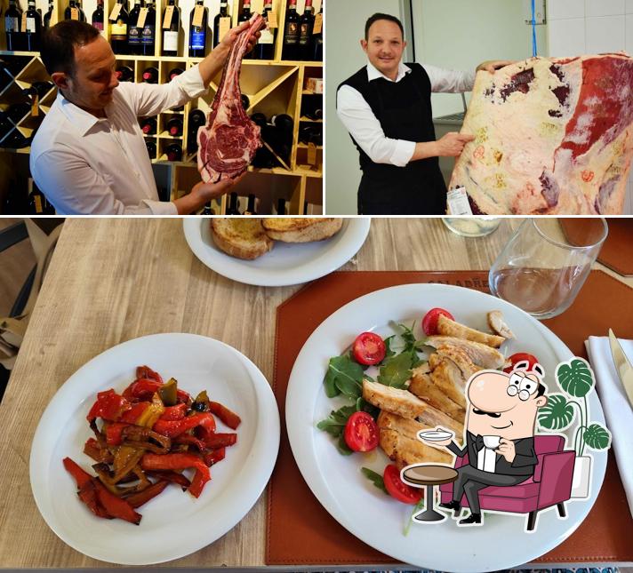 Siediti a un tavolo di Calabrese Macelleria Braceria Enoteca