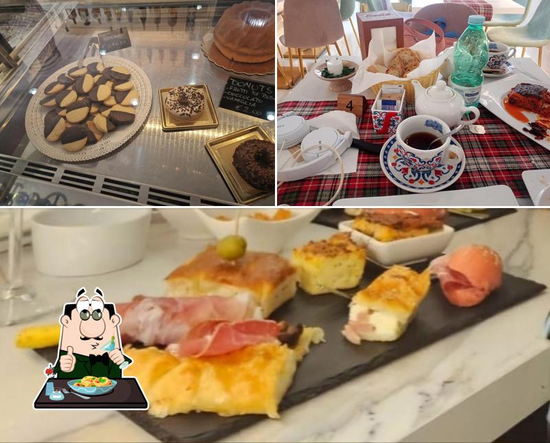 Tra le diverse cose da Civico 6 si possono trovare la cibo e interni