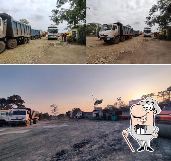 Check out how PRINCE DHABA (Arvind Chandra) looks outside