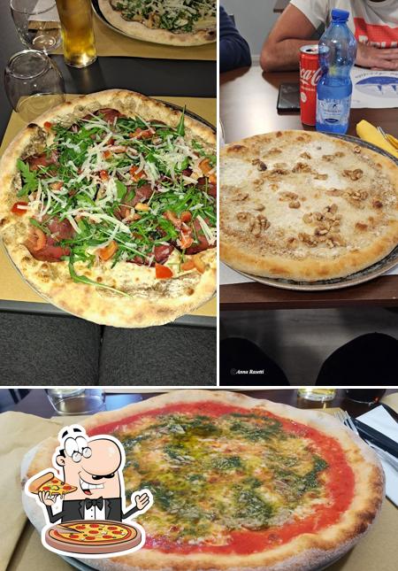 Prenditi tra le svariate varianti di pizza