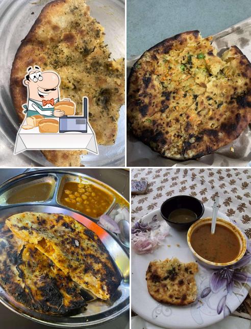 Garlic bread at Amritsari Kulcha