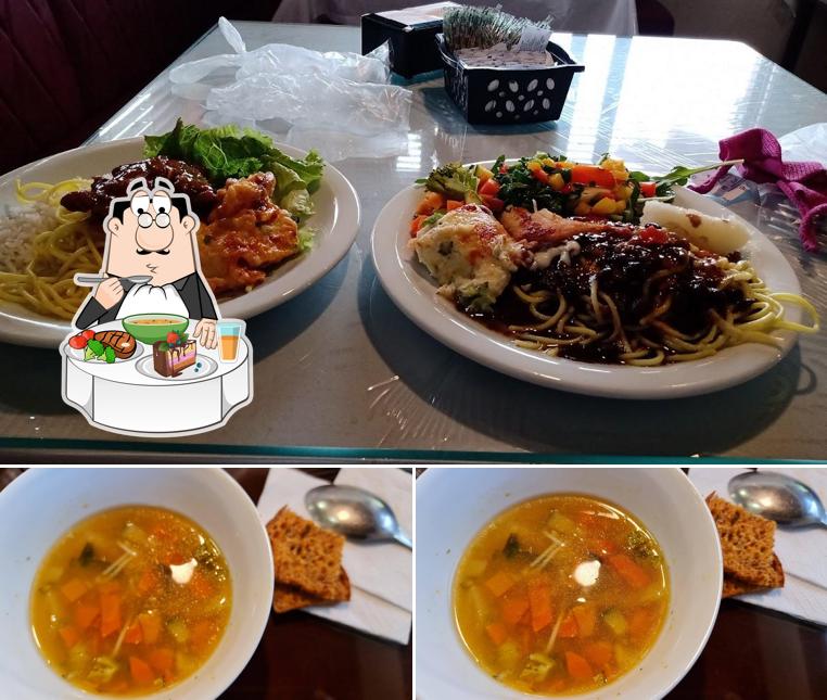 Sopa quente e azeda picante chinesa em Casa Schmitt