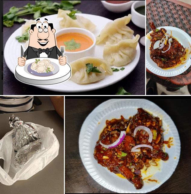 Dumplings at Chatori gali