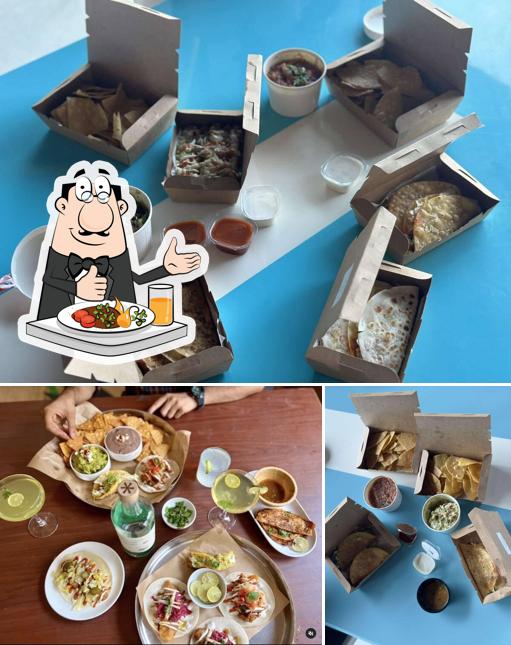Among different things one can find food and interior at Nomad's Tacos