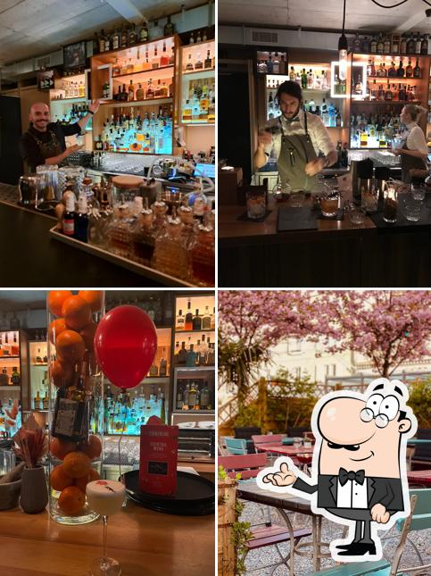 Siediti a un tavolo di Felix Bar