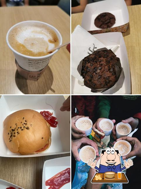 Clam chowder at The Coffee Bean & Tea Leaf