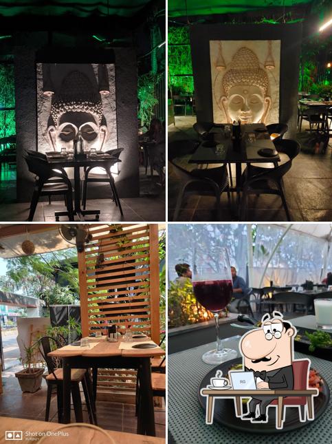 The interior of Flute Resto & Bar