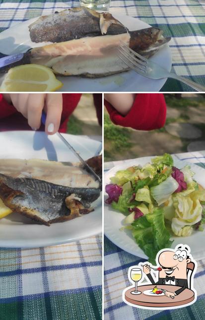 Platti al Ristorante "LECCE" Pizzeria Noleggio Pedalò