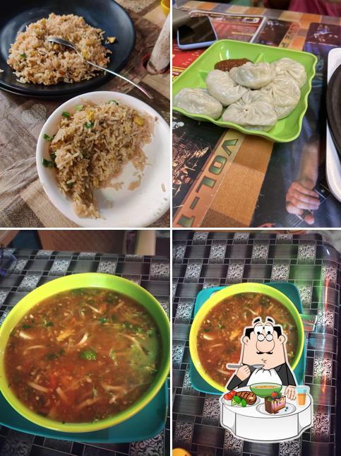 Hot and sour soup at Wok & Roll (Jeet Food corner)