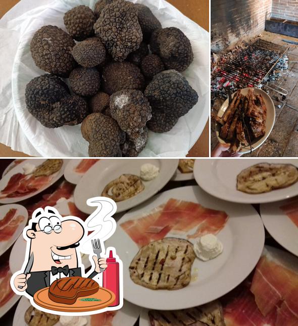 Ordina i un pasto a base di carne a AGRITURISMO LA SORGENTE