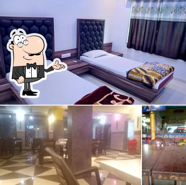 Hotel CrossRoad